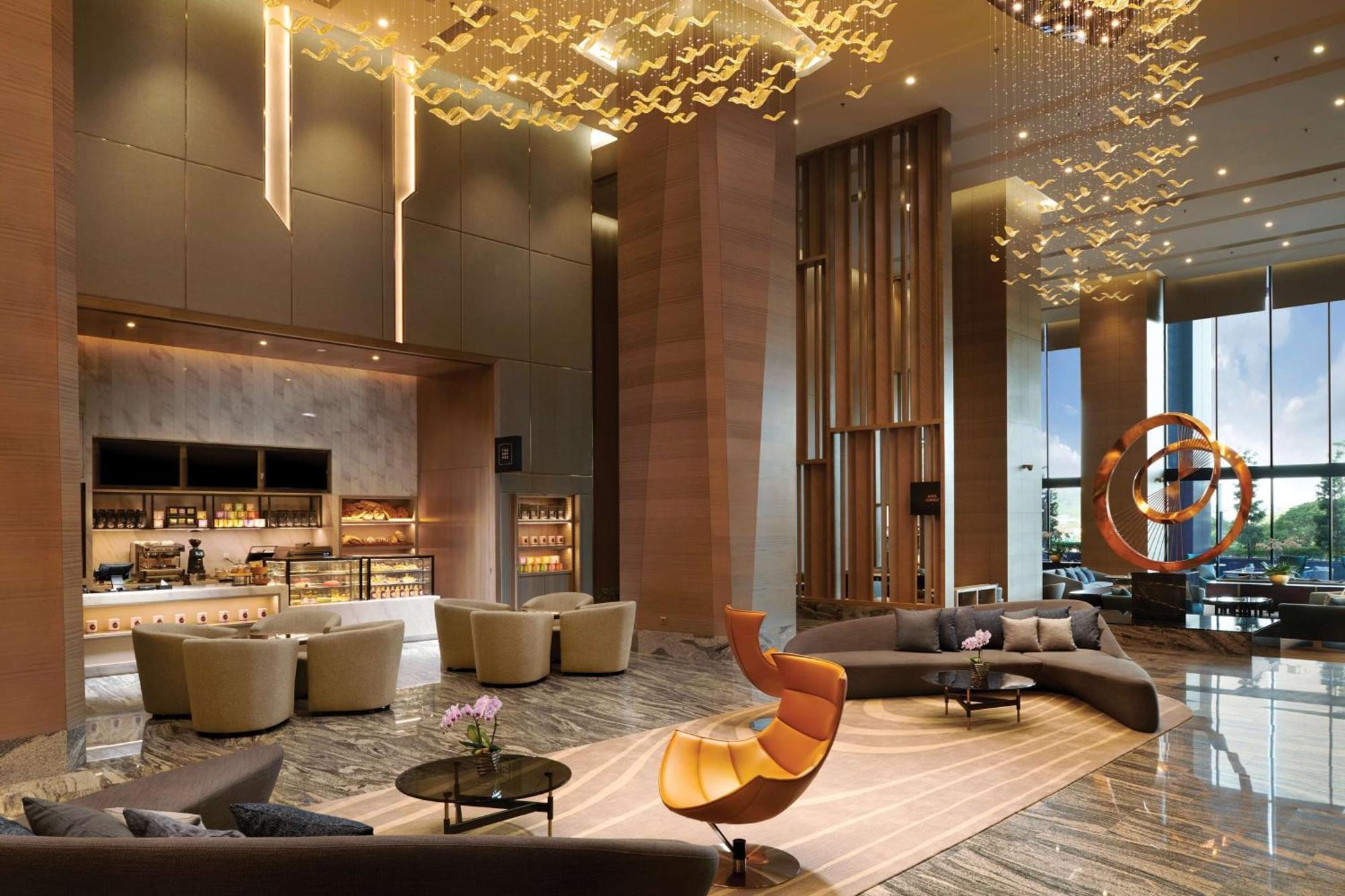 Отель Doubletree By Hilton Shah Alam I-City Экстерьер фото The lobby of the hotel